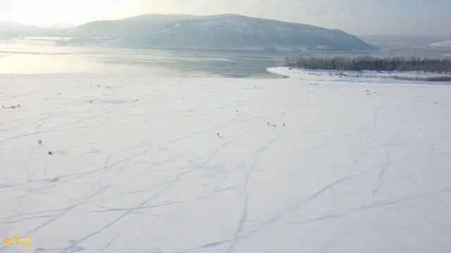 Рыбалка в близи ГЭС зимой в глухозимье. Съемка с воздуха на Dji mini 2 смотреть онлайн