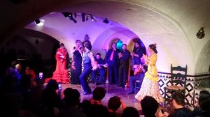 Зажигательный испанский танец