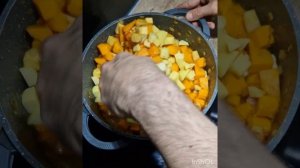 Крем-суп из тыквы и корня сельдерея