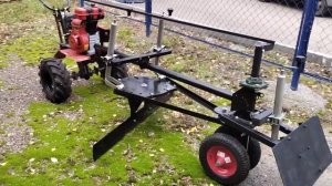 Это навесной грейдер для мотоблока