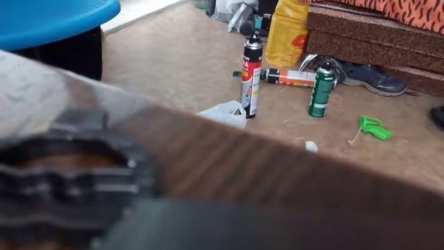 Отстегивание пистолета для монтажной пены. смотреть онлайн