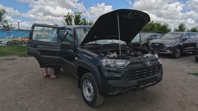 В ЭТОЙ КОМПЛЕКТАЦИИ ЕСТЬ ТОЛЬКО РУЛЬ И КОЛЕСА! Взяли самую голую LADA NIVA TRAVEL 2024 CLASSIC