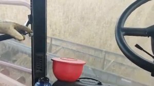 Установка системы автоматического рулевого управления на комбайн в Бразилии #Sveaverken F100