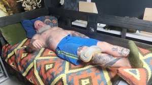 Болит колено? или не болит?
