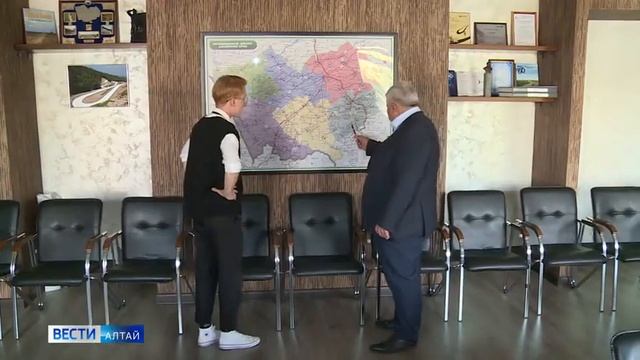 Между сёлами Ая и Алтайское реконструируют трассу смотреть онлайн