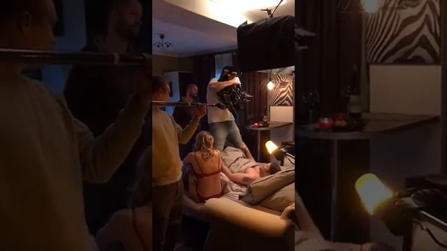 Как снимают постельные сцены в кино