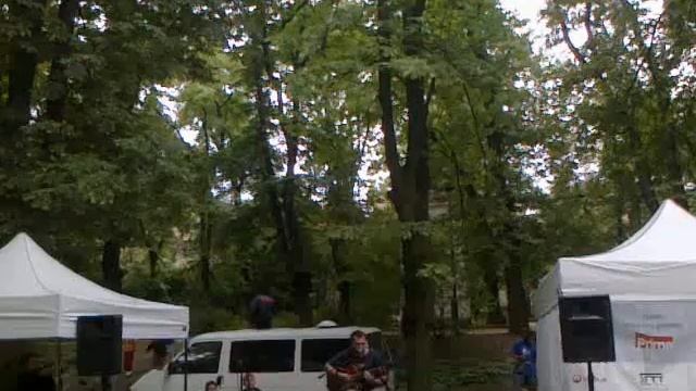 Xavier Baumaxa Samba v kapkach chlastu Petrin Oslavy Prahy 2.7.2011 смотреть онлайн