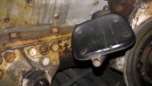 НАШЛИ ТАНК в БРОШЕННОЙ ВОЕНЧАСТИ!  Оказался Открытый, то что Увидели Внутри ПОРАЗИЛО!