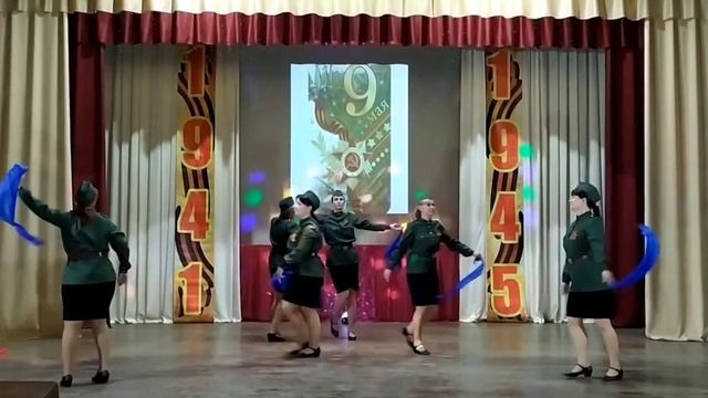 Танцевальный коллектив "КАЛИНКА", танцевальное папури.