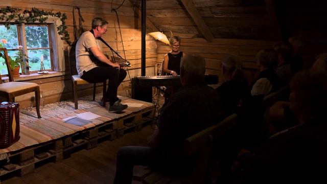 Ranungens vågor med Anders Mattsson på nyckelharpa & Malin Svensson på piano смотреть онлайн