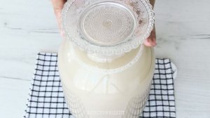 Попробуйте этот квас Это очень вкусно? Белый квас со смородиновым листом? Рецепт