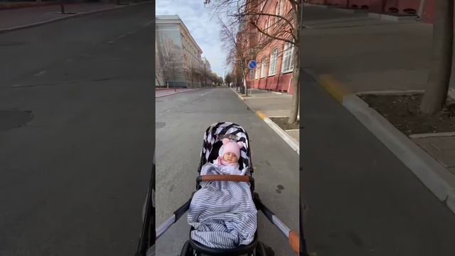 Прилетел в родную Астрахань к семье