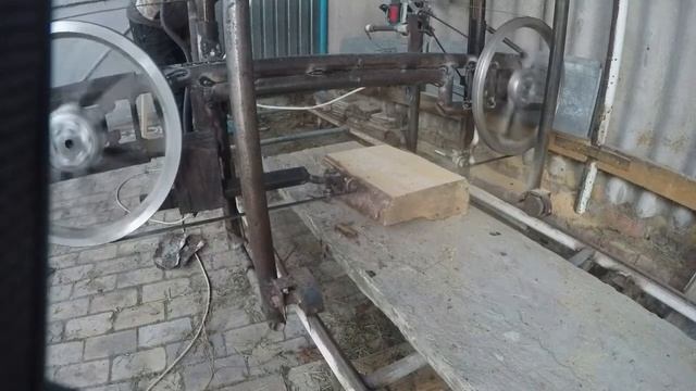 Пиларама ленточная на двигателях от стиральной машины.Tape saw on motors from a washing machine. смотреть онлайн