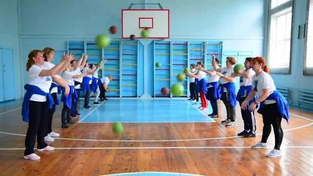 Клип от веселых родителей девятиклашек 118 школа Барнаул смотреть онлайн