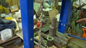 Как сделать квадратное отверстие !?