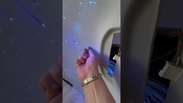 ЗВЕЗДНОЕ НЕБО НА ПОТОЛОК MERCEDES W205 C-CLASS ( ЧАСТЬ 4) / Simoncarshop смотреть онлайн