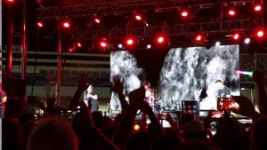 Fall Out Boy - My Songs Know What You Did in the Dark | Live Performance 8-31-2016 | Las Vegas