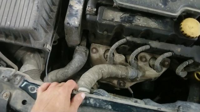 Плавают и зависают обороты на Opel Astra G смотреть онлайн