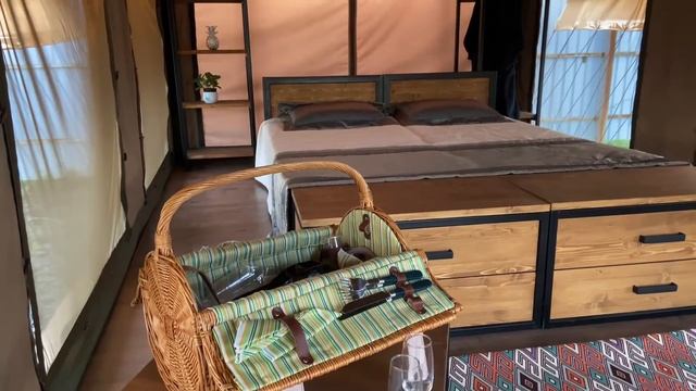 Видеопрезентация всесезонных модулей для глэмпинга в африканском стиле смотреть онлайн