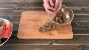 Перестаньте есть арбуз просто так! 4 классных рецепта с арбузом: салат, мороженое и соленый арбуз