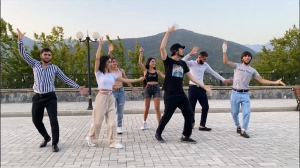 6K Кайфовая Мадина Лезгинка 2024 Чеченская Песня Madina Lezginka Dance Chechen ALISHKA Balaken Park