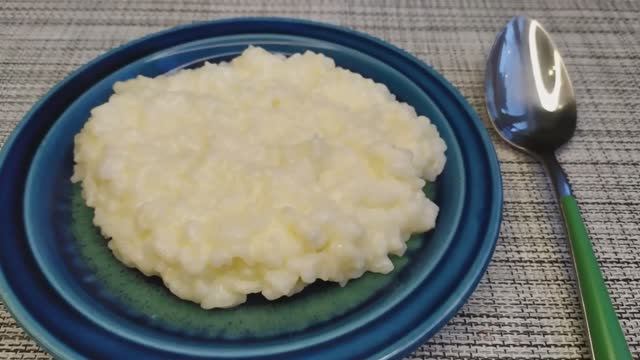 Рисовая Каша на молоке Rice porridge with milk