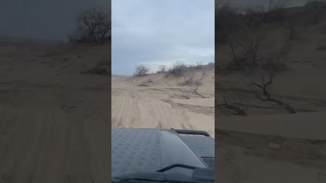 Казахстан. Дороги вдоль водохранилища Капчагай. Март 2022. Kazakhstan. Kapchagai. The roads.