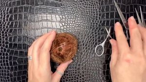 Как убрать искусственные волосы кукле Блайз