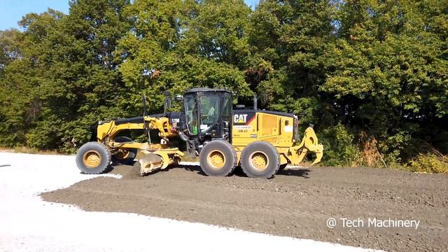 Автогрейдер Cat 12M творит чудеса!!! смотреть онлайн