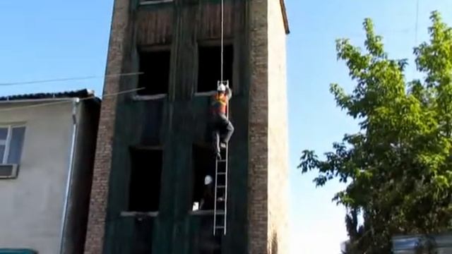 Тренировка команды спасателей Кумтор Голл Компани. Совсем не страшно.