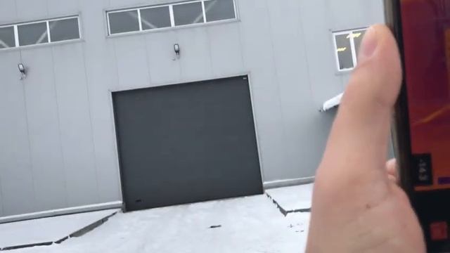 Тепловизионная съёмка у авторемонтного предприятия на улице. смотреть онлайн