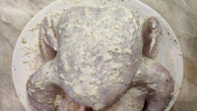 Курица в майонезе с чесноком в духовке