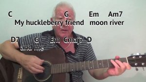 Moon River (Audrey Hepburn cover) GUITAR LESSON play-along with chords and lyrics - Key Gmajor