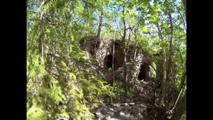 Развалины в лесу. (Печи для обжига известняка)