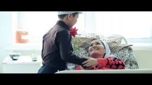 Бул клип Элдин баарын ыйлатты / Апакемди эскерем / Кыргызча клиптер