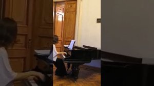 Скажите, девушки, подружке Вашей. Исполняет Яков Замлелый.