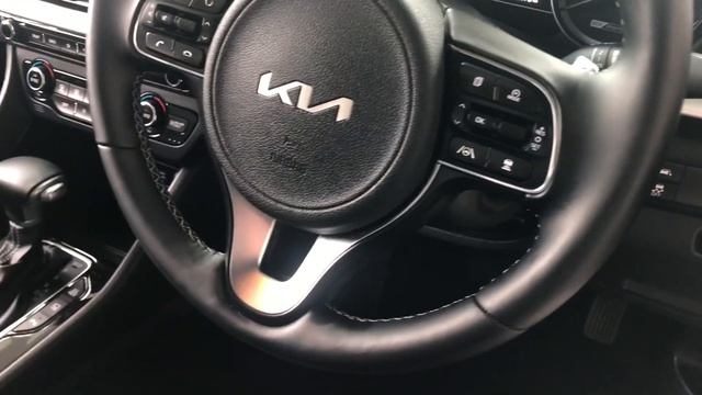 2021 71 Kia Niro 3 1.6 GDi PHEV 5dr DCT for sale at Thame Cars смотреть онлайн