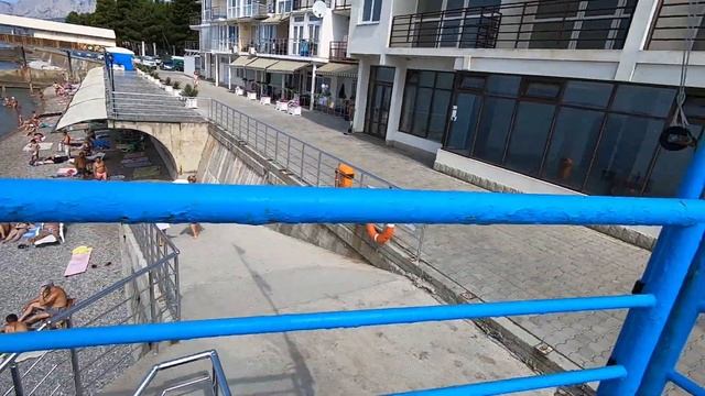 Красивое море и мало людей. Показываю живописные места для отдыха в Крыму
