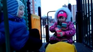 Хуба буба и жидкая конфета. Софья любит записывать видео))