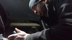 Дэу Сенс - на приборке постоянно горит открытая дверь, в поисках короткого замыкания