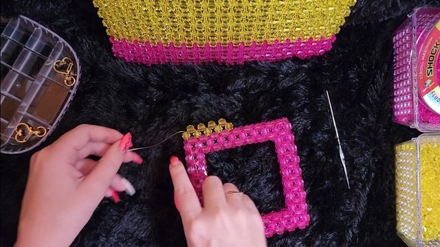 Туториал как сплести сумку из бусин ? квадрат из бусин ? секретный узел DIY ? BEADED BAG HANDMADE