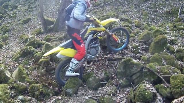 Nie ma miękkiej gry! [Enduro rocks practise] смотреть онлайн