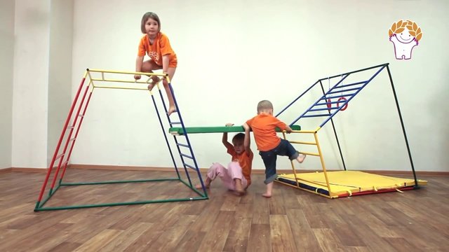 Детские спортивные комплексы 
