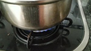 Бульон из супового набора. | Бульон из обрезков курицы.