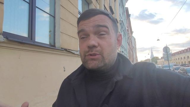 Почему на Васильевском острове улицы называется линиями
