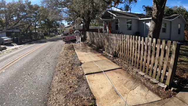 Using 19inch & 36inch Surface Cleaners On 1 Job #surfacecleaning #pressurewashing #powerwashing