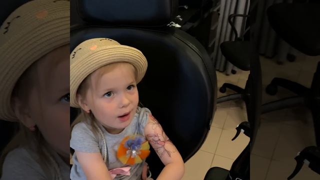 Временная татуировка - это маленький праздник для детей и взрослых! смотреть онлайн