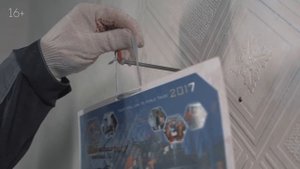 Виктор Блуд забил гвоздь рукой в стену! BIGSNT