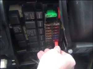 Монтажный блок предохранителей на ВАЗ - Lada Granta