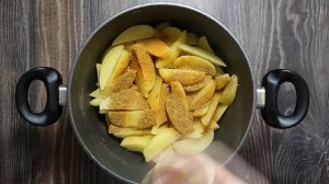 Картошка по-деревенски в духовке - простой рецепт для всех
